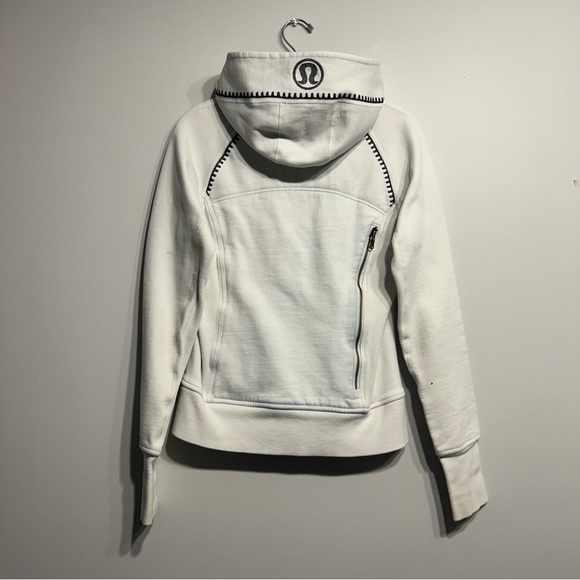 Lululemon jacket white trendy - Picture 2 of 8